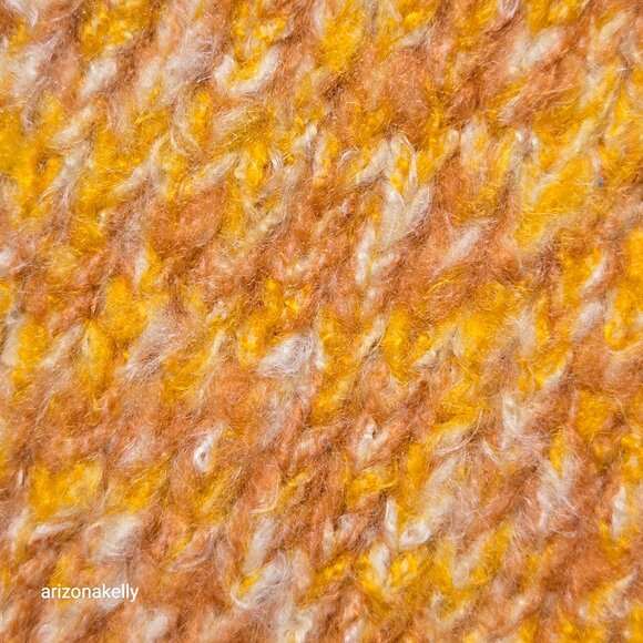 NWT Frye & Co Infinity Scarf Gold Yellow - Picture 8 of 8